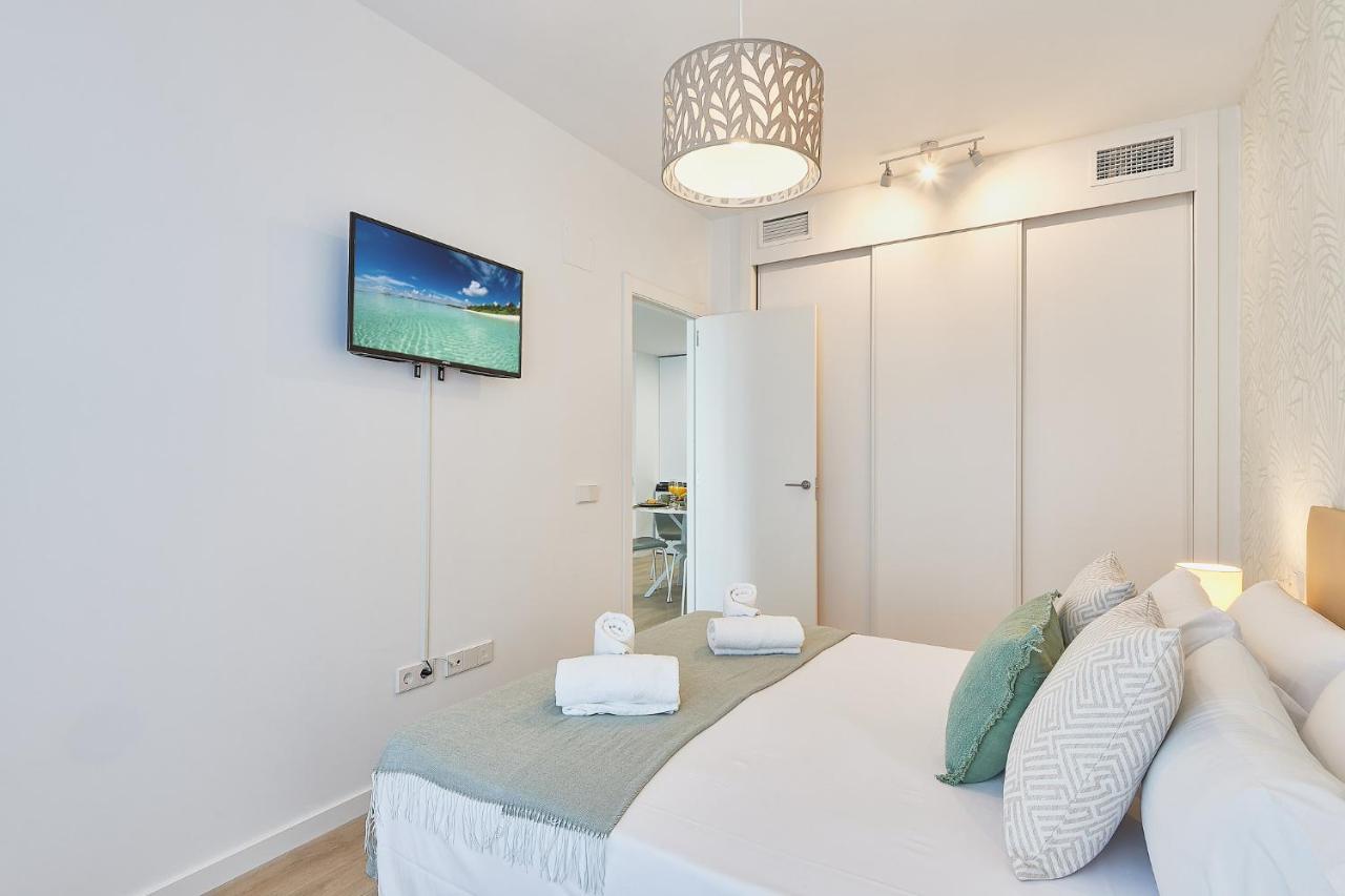 Apartamento Adriela Malaga Zewnętrze zdjęcie